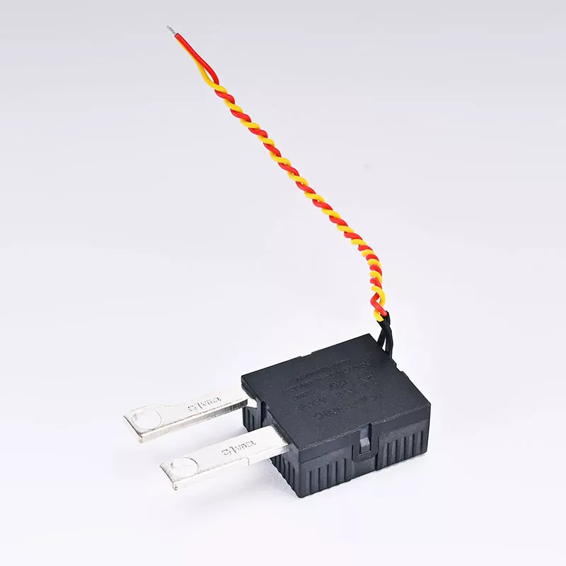 120A Three-phase Wall-elevatis latching Nullam
